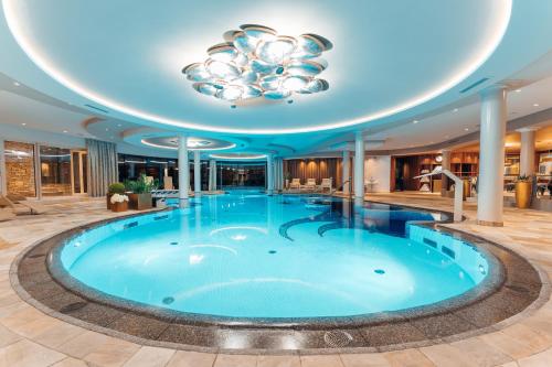 499682639 Trofana Royal 5-Sterne Superior Resort