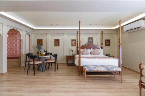 The Red Pier - My Downtown Hotels near Bagore-Ki-Haveli