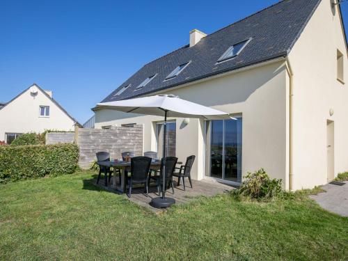 Holiday Home Mer des Bosmen 2 - LCQ107 by Interhome - Location saisonnière - Le Conquet