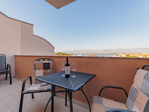  Apartment Mlasina-6 by Interhome in Nin