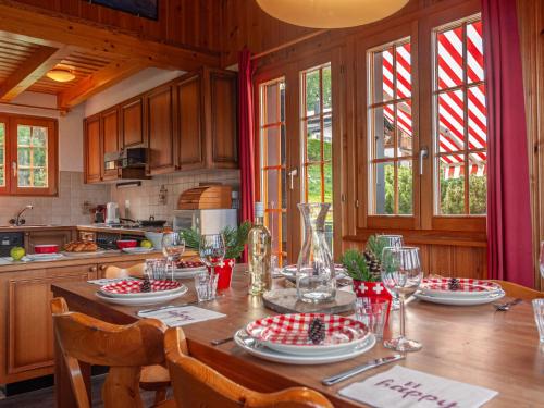 Chalet Bivak by Interhome in Raerettes