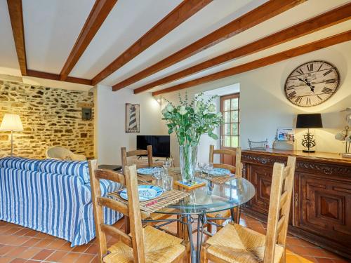 Holiday Home La Voisinière no- 3 by Interhome (Holiday Home La Voisiniere no- 3 by Interhome) in Cerisy-la-Salle