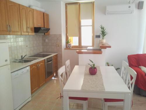 Old Town Apartment Mila, Split (photo 6)