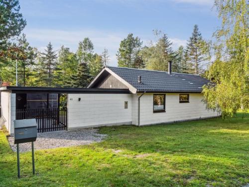 Holiday Home Agnita - 8km from the sea in Djursland and Mols by Interhome