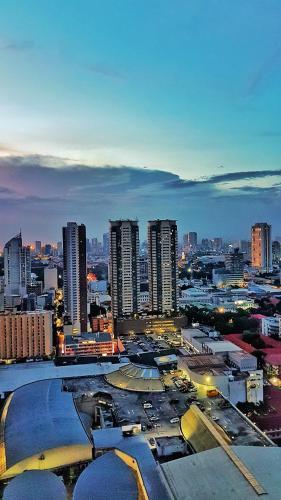 60 percent Off Deluxe Ocean View Rooms FREE Pool and FREE Sauna Access Included Perfect Location Near US Embassy, NAIA, Makati, BGC, Mall of Asia, and Chinatown Dont Miss Out Book Now and Save Updated Price 2025, Manila