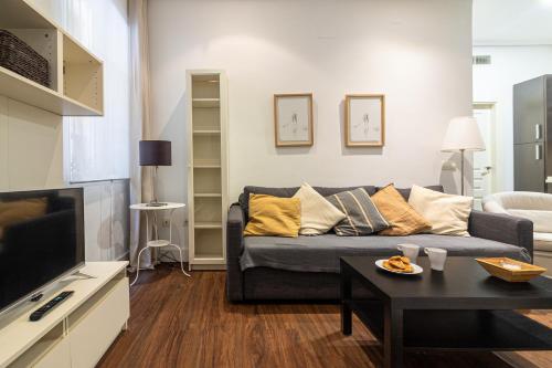 One-Bedroom Apartment image 8