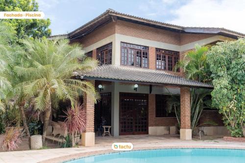 Casa no Porto da Dunas com Piscina