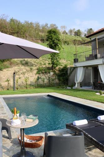 Villa Grassi with pool Nizza Monferrato