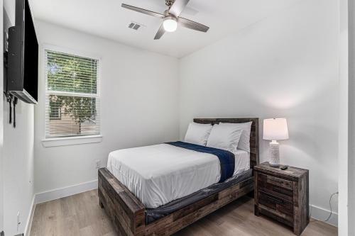 Heart of Houston, Unit B Heart of Houston, Unit B