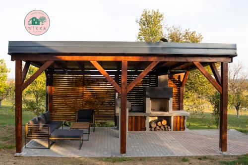 Nikka Resthouse – Dakovo, GA