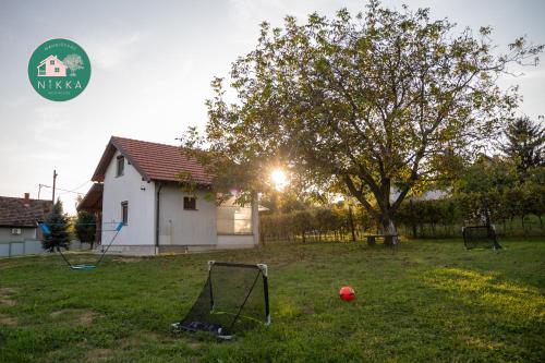 Nikka Resthouse – Dakovo, GA