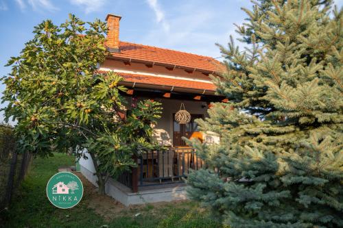 Nikka Resthouse – Dakovo, GA
