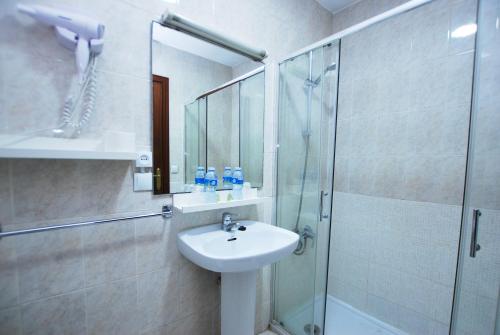 Habitación doble, baño privado