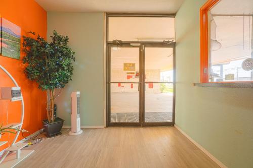 Town & Country Motel Bossier City by OYO in Bossier City, USA