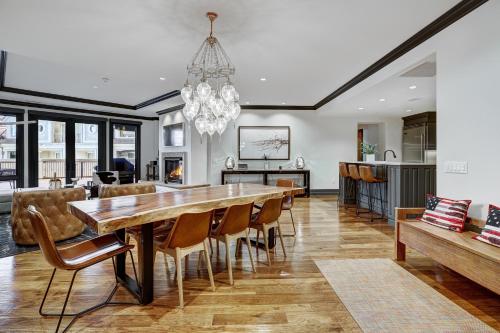 Luxury 3 Bedroom Condo at The Arrabelle detail