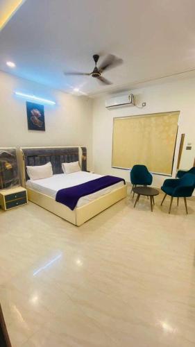 OYO Home Hotel Sachin