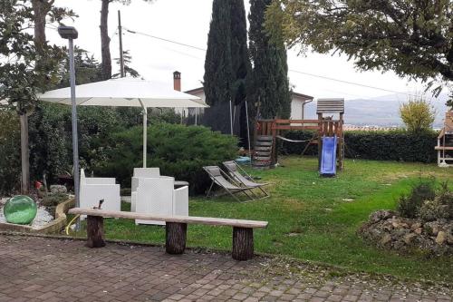 Camera privata in villa con ingresso indipendente e grande giardino, Perugia (foto 10)