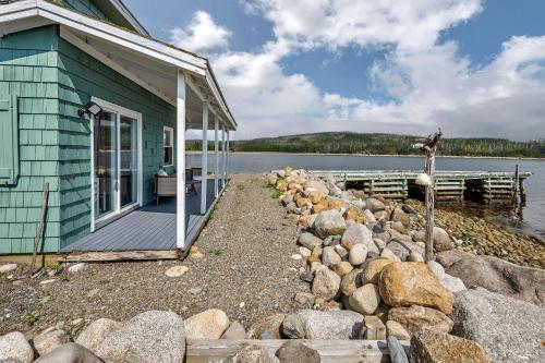 Nova Scotia Grover's Cove Seaside Cottages