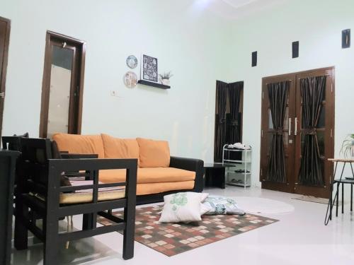 B&B Batu - Hansel Homestay - Bed and Breakfast Batu