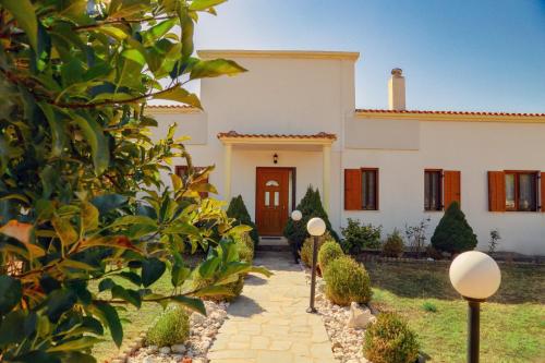 A szálláshely kívülről, Luxury Villa Ntina in Platanitis Maronia