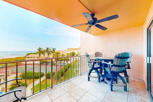 Reef Club 306 - image 37