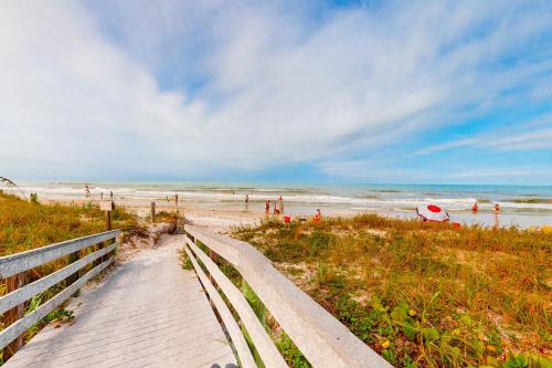 Reef Club 306 - image 21