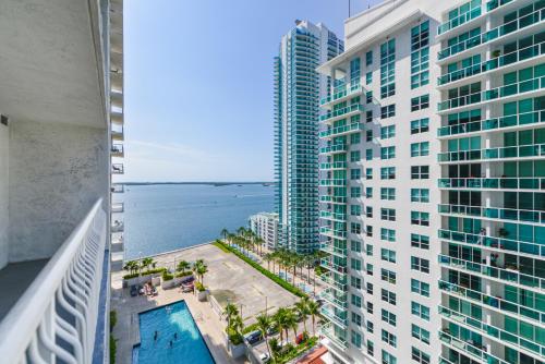 Amazing 3 BR Condo At Brickell with Pool, Miami (Florida)