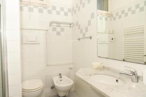 Triple Room image 7