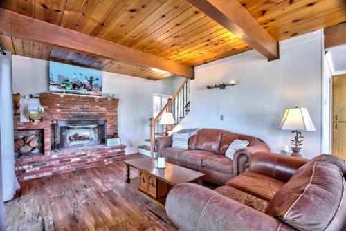 Chateau Smith - dog-friendly cabin with BBQ grill in Big Bear Lake, USA
