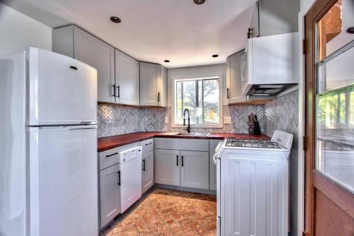 Chateau Smith - dog-friendly cabin with BBQ grill in Big Bear Lake, USA