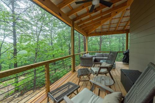 Wilderness Retreat Pet-Friendly Outdoor Adventure Oasis!