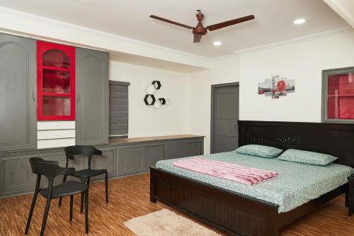 Pent House 2BHK A/C SR Nagar, Hyderabad