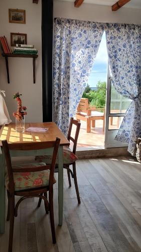 Iekārtas, La Flor del Camino Posada in Tanti