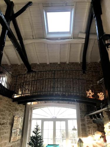 Iekārtas, La Vigne, fully modernised farmhouse dated 1882 incl Swimming pool in Saint-Dier-d'Auvergne