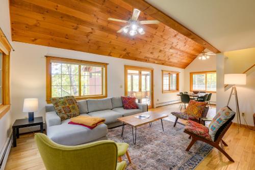 Charming Putney Home Porch, Grill and Hiking Trails in Putney, USA