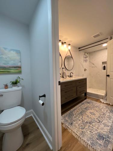 5BR 4B Huge Space with 2 Level Game Barn