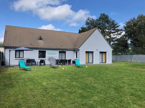 Dārzs, Maison proximité Golf et plage de Bréville sur Mer (Maison proximite Golf et plage de Breville sur Mer) in Breville-Sur-Mer