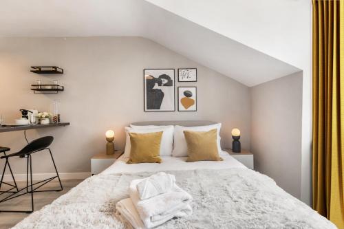 Cozy & Welcoming Studio Apartments in Premium Hyde Park Location - image 9