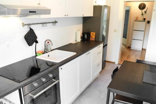 N39 Whole 3-room Apartment Or Individual Room In Karlsruhe Sudstadt - Karlsruhe