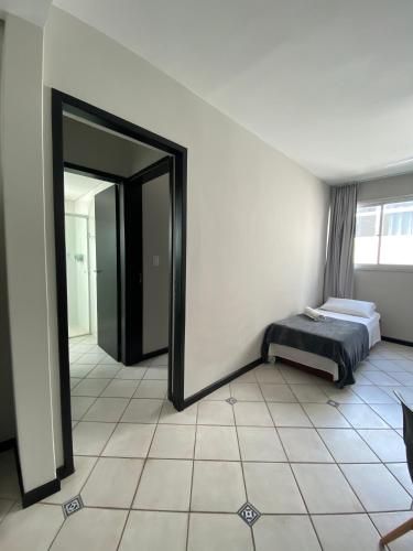 One-Bedroom Apartment image 4
