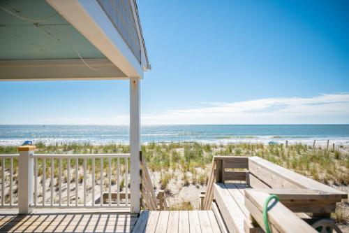 7th Heaven in Oak Island, USA