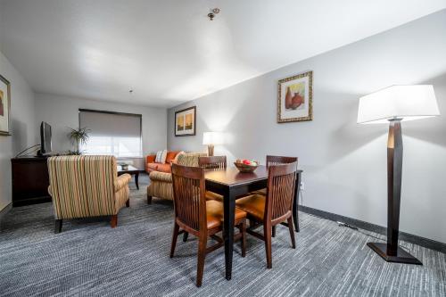 Country Inn & Suites by Radisson, Ontario at Ontario Mills, CA