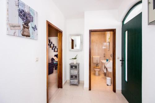 Four-Bedroom Holiday Home image 10
