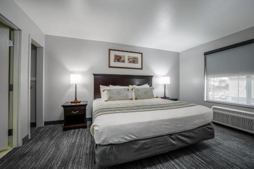 Country Inn & Suites by Radisson, Ontario at Ontario Mills, CA