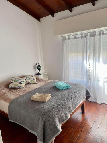 One-Bedroom Apartment image 4