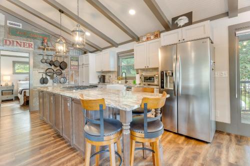 Lakefront Hayesville Retreat with Private Swim Dock in Hayesville, USA