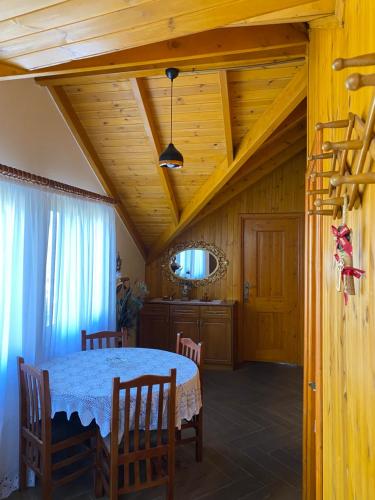 Bixhaku GuestHouse in Аргирокастро