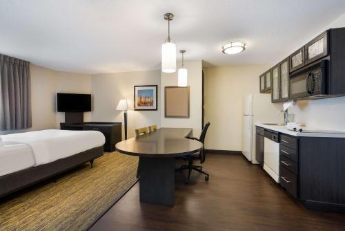 Sonesta Simply Suites Des Moines