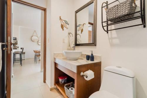 ☆BLUE NEST- Beachfront apartment by CASA PARAISO☆, Канкун (фото 10)