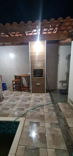 Casa com piscina em boituva